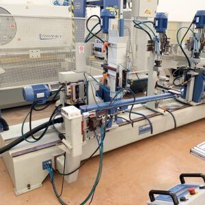 Sierra + Taladro marca COMEC Modelo FI/MO 2200 2UT+5UF+CAF