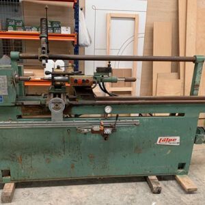 Torno marca CALPE Modelo M - 1300 - MH